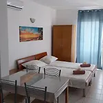 아파트 Zemunik 오미스