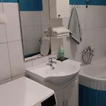 Zemunik 오미스